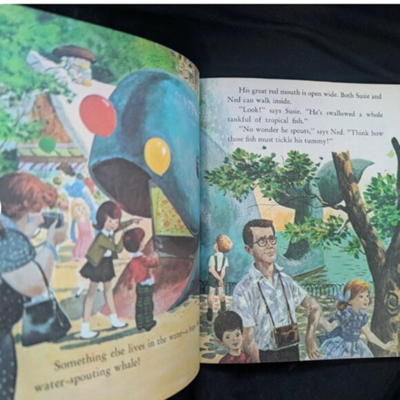 Little Golden Books "A Visit to the Children's Zoo" - 1977 - Picture 2 of 2